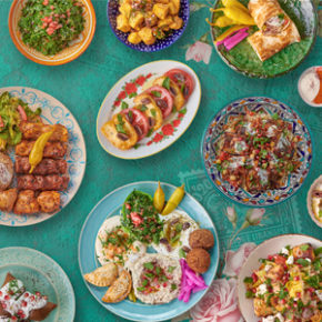 Download the Comptoir Libanais app